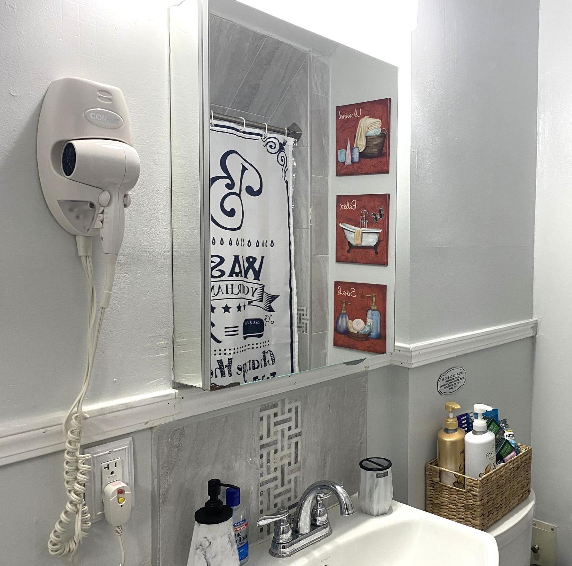 Nyc Cozy Private Bedroom With Free Parking & Near Subway - Business & Tourists New York Exterior photo