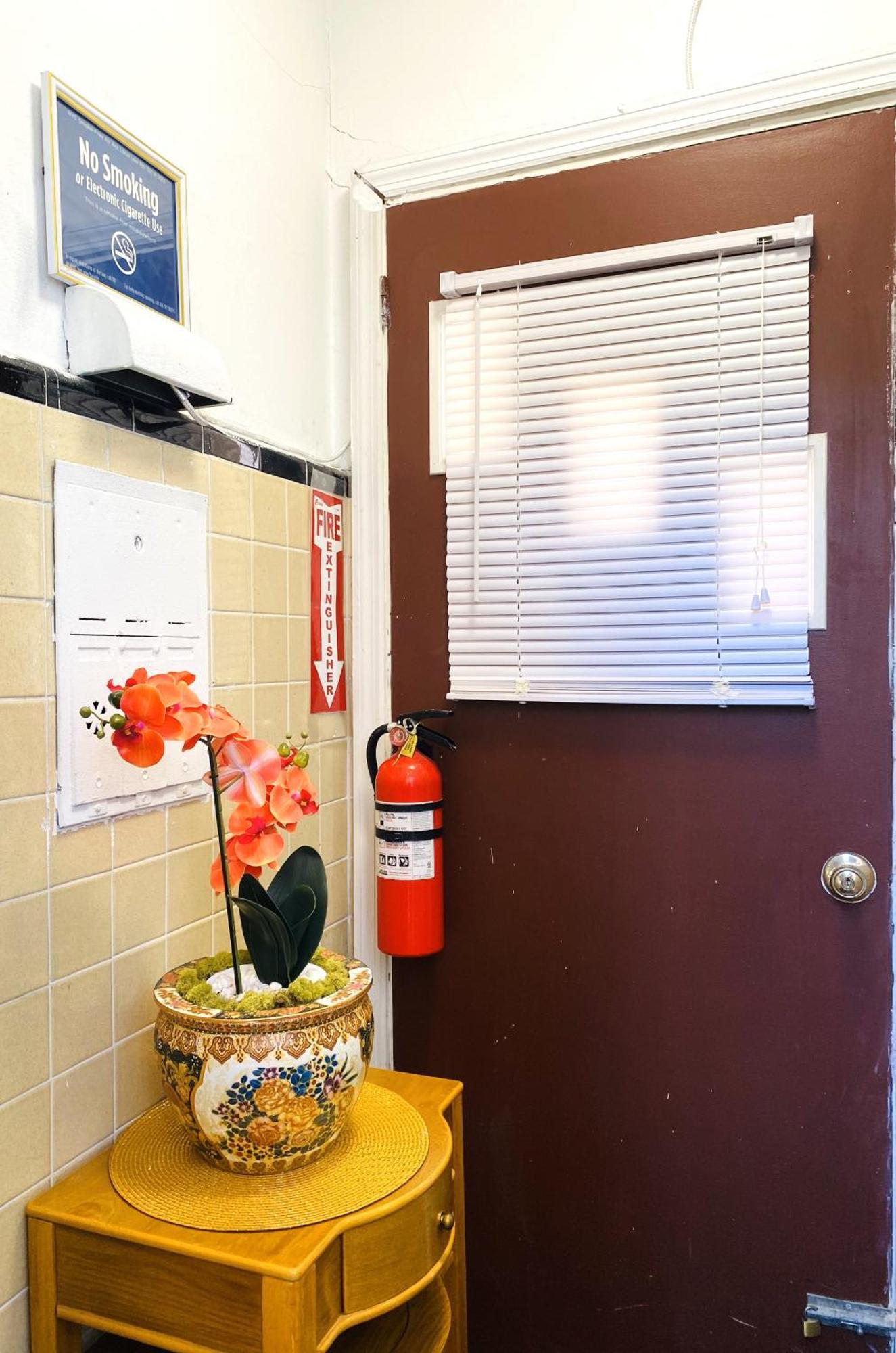 Nyc Cozy Private Bedroom With Free Parking & Near Subway - Business & Tourists New York Exterior photo